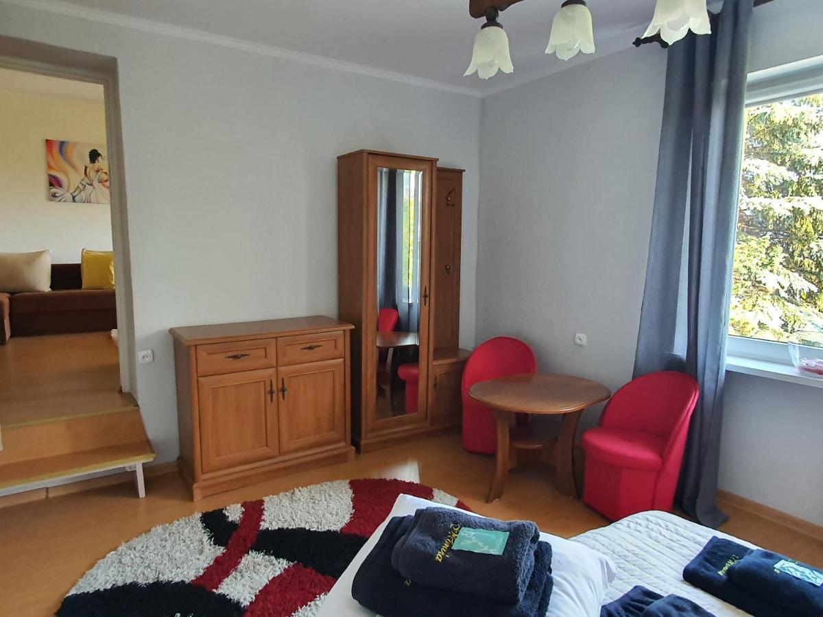 Dom Goscinny Marta - Pokoje, Apartamenty, Domki Krynica Morska Kültér fotó
