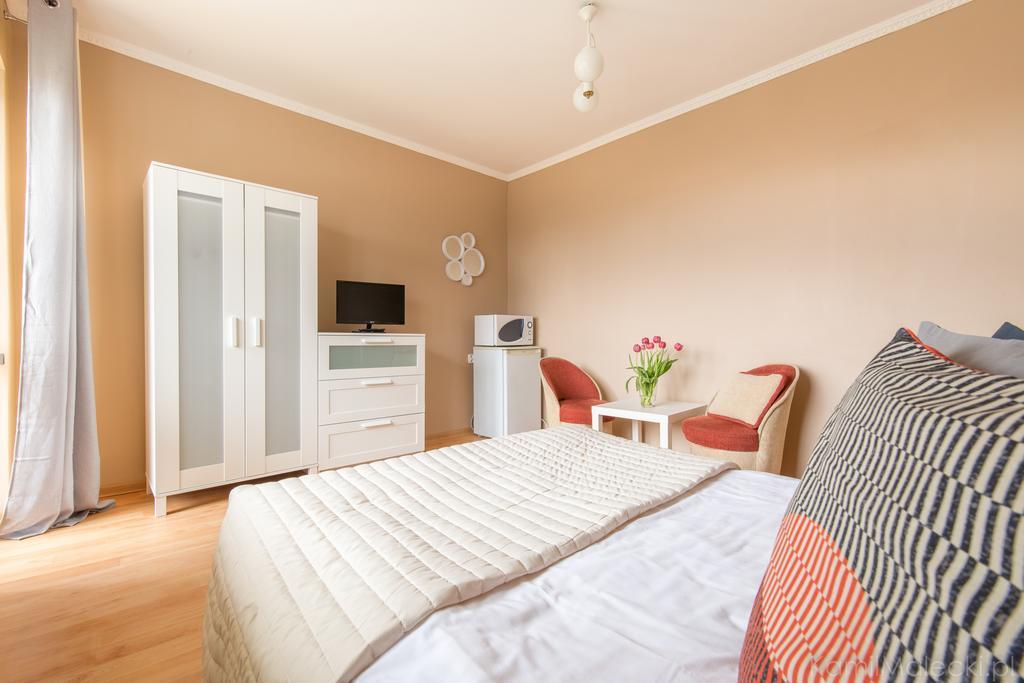 Dom Goscinny Marta - Pokoje, Apartamenty, Domki Krynica Morska Kültér fotó