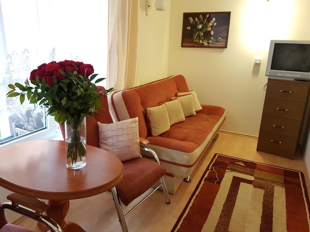 Dom Goscinny Marta - Pokoje, Apartamenty, Domki Krynica Morska Szoba fotó